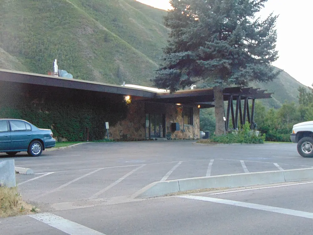 Hobble Creek clubhouse beneath the canyon hillside