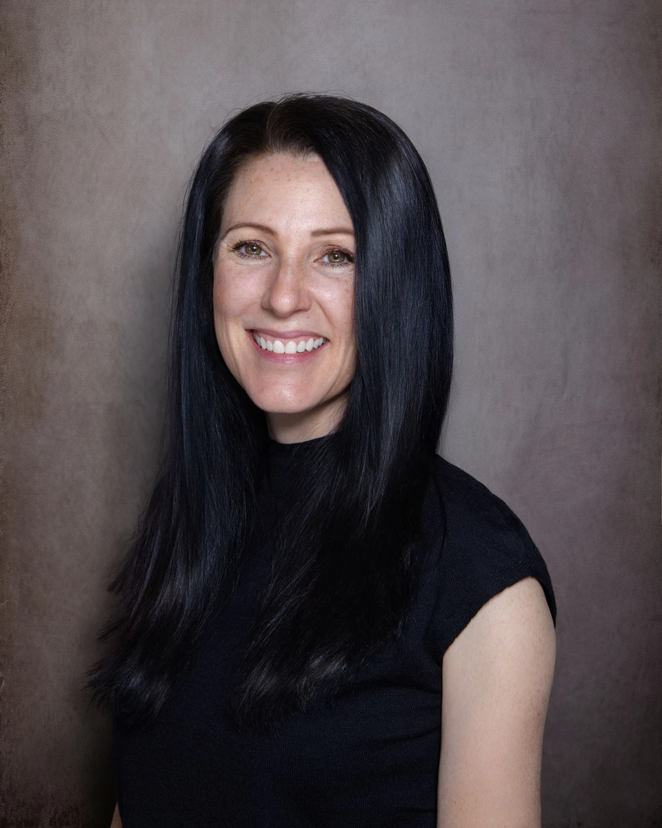 Official portrait of Andrea Brown from syracuseut.gov