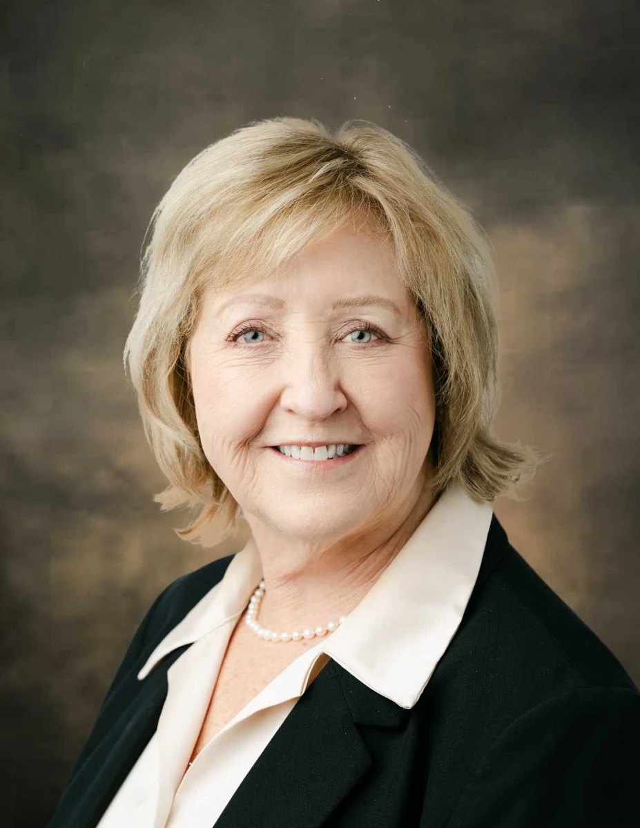 Official portrait of Tonja Hanson from summitcountyutah.gov