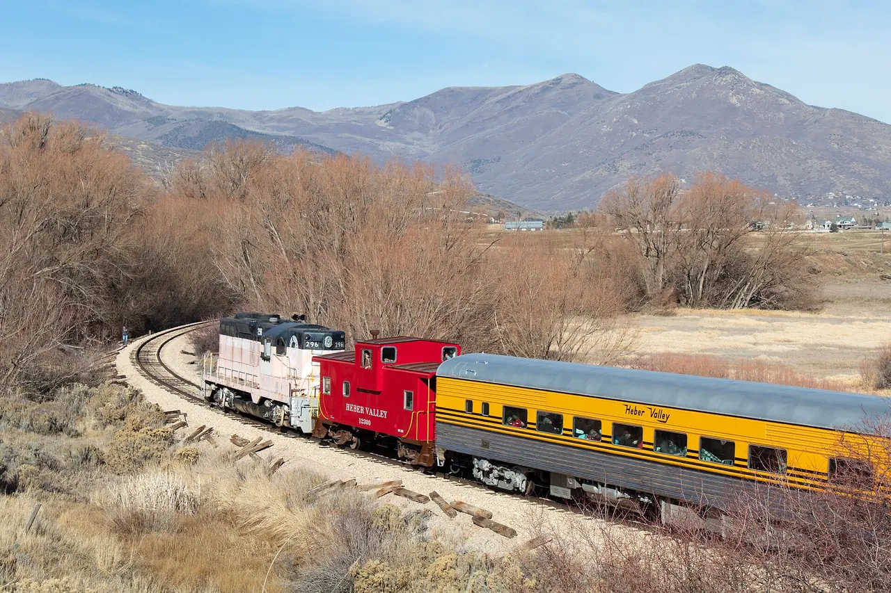 Heber Valley Railroad train returning to Heber City in December 2021