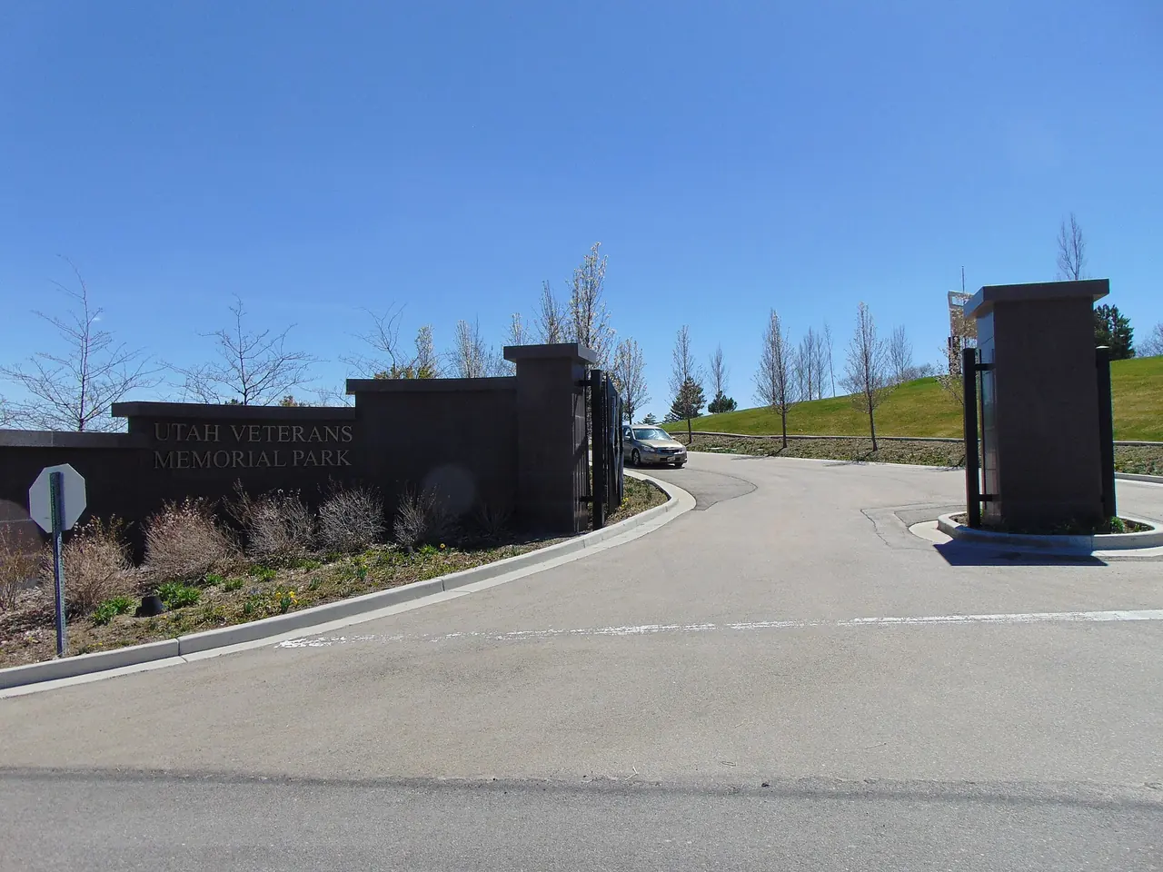 Stone entrance sign of the Utah Veterans Cemetery and Memorial Park in Bluffdale